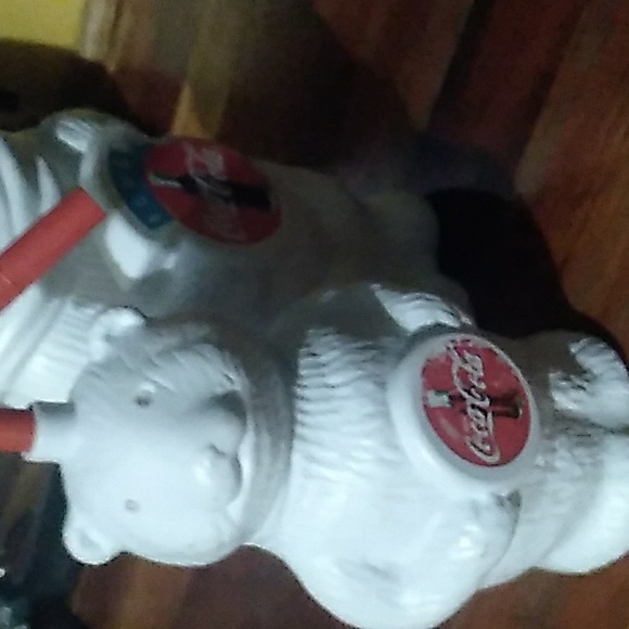 ❄️Coca Cola Collectible Tin Happy Holidays Skiing Polar Bears 🐻‍❄️ - Picture 8 of 12